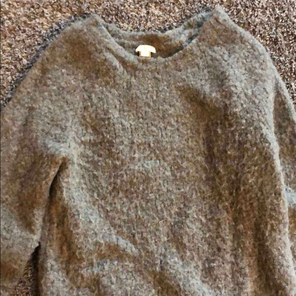 Comfy J Crew Size Small Grey Sweater